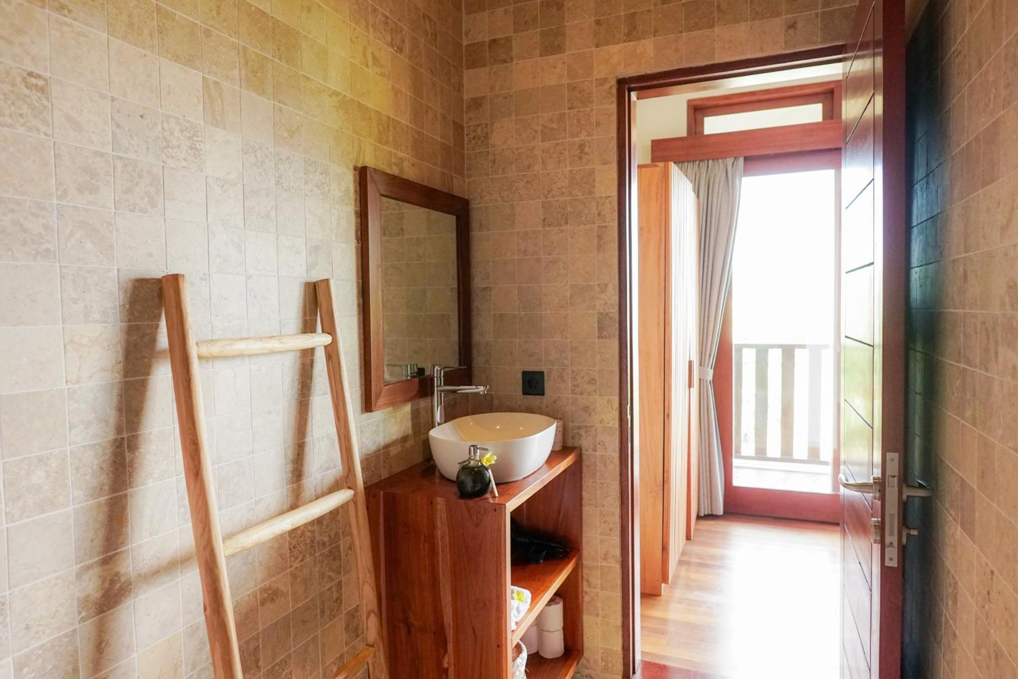 Tropical Beach House Bali Seminyak Exterior foto